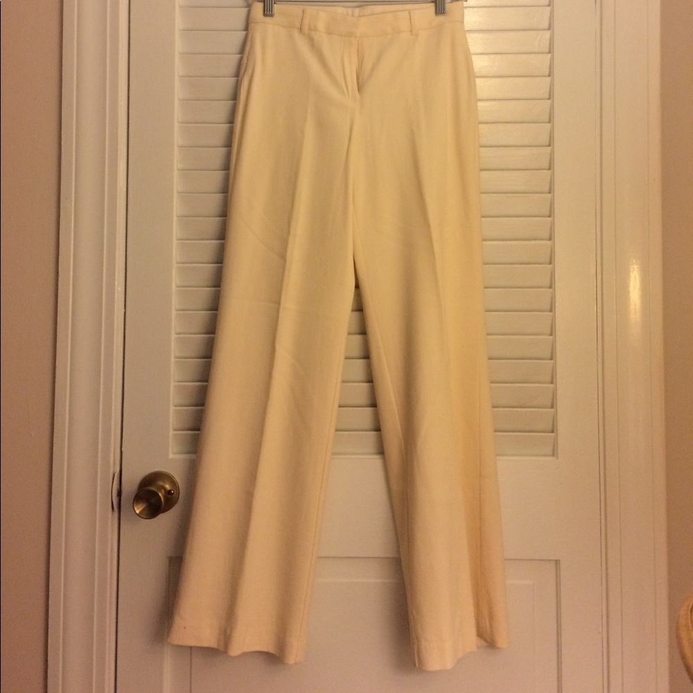 ‼️ SALE: White wool/rayon slacks ‼️