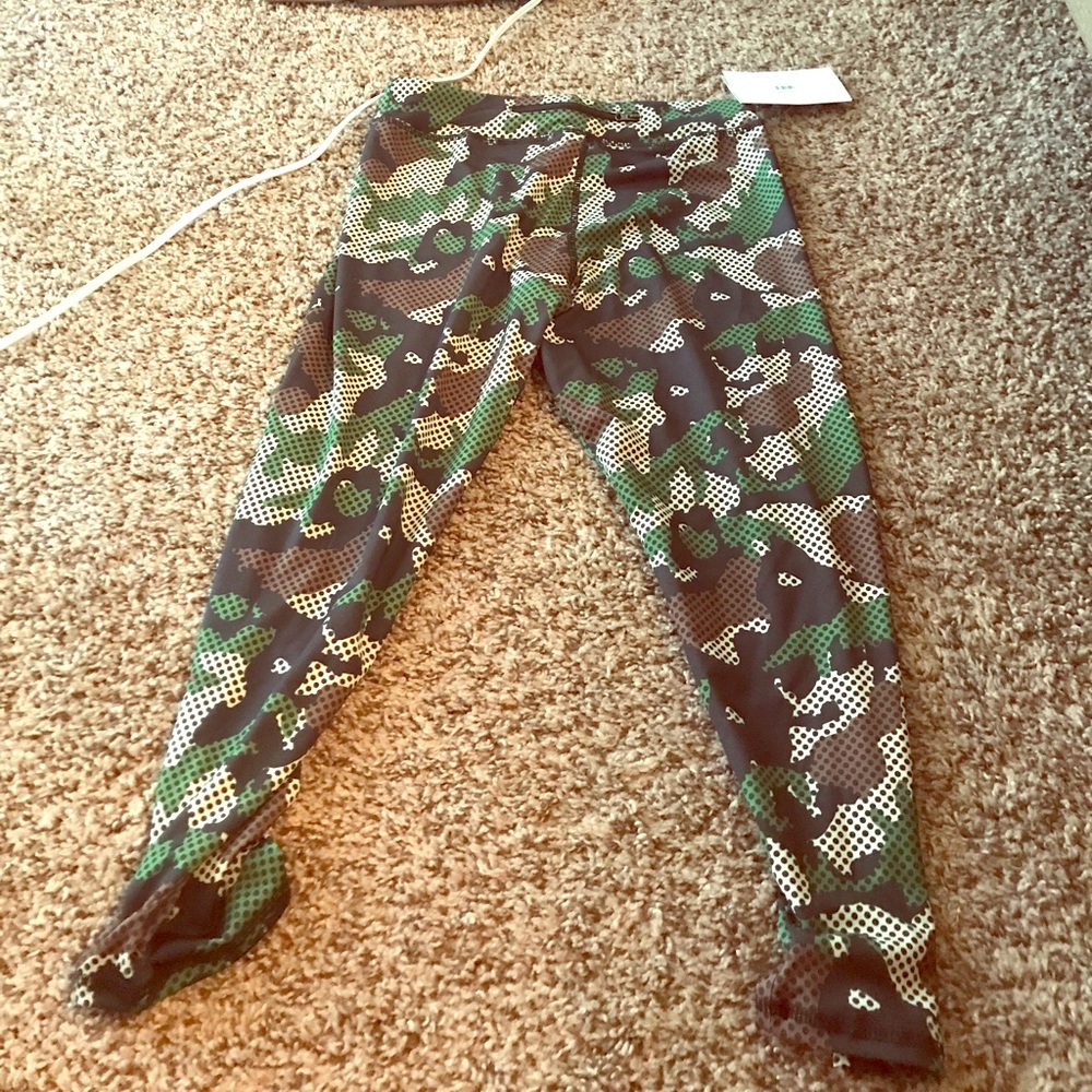 Camp Capri workout pants