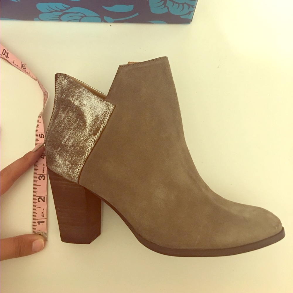 Seychelles Golden heel taupe booties
