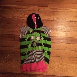 Ger short sleeve zip up sweatshirt (small)