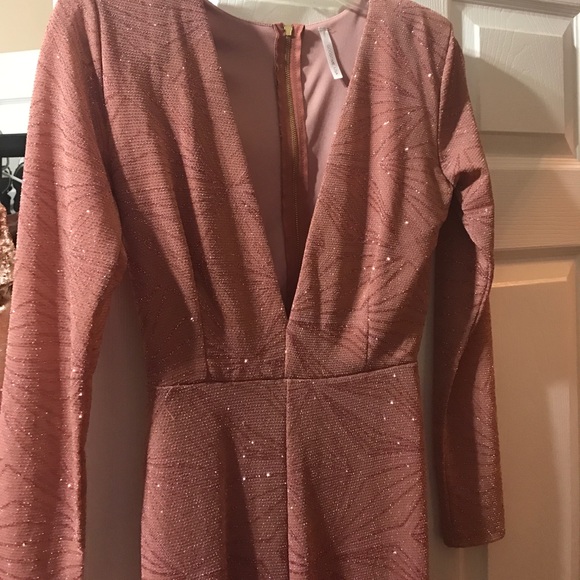 Sparkly body suit - Picture 1 of 3