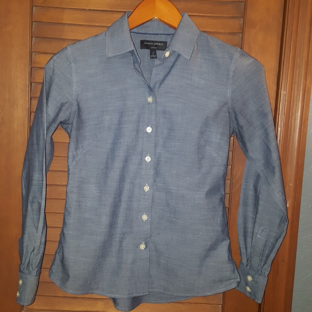 Chambrey Petite Dress Shirt