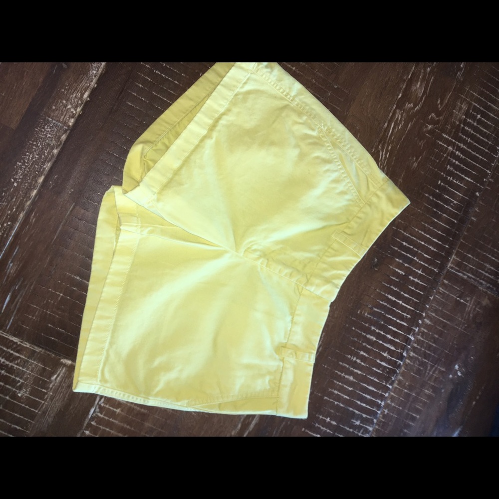 Vineyard Vines shorts