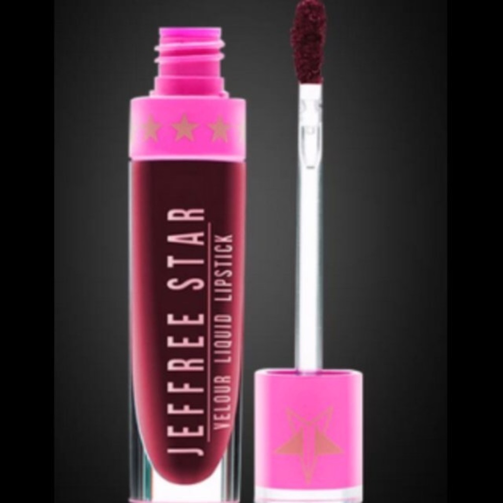 ✨Jeffree Star Unicorn Blood Matte Lipgloss✨