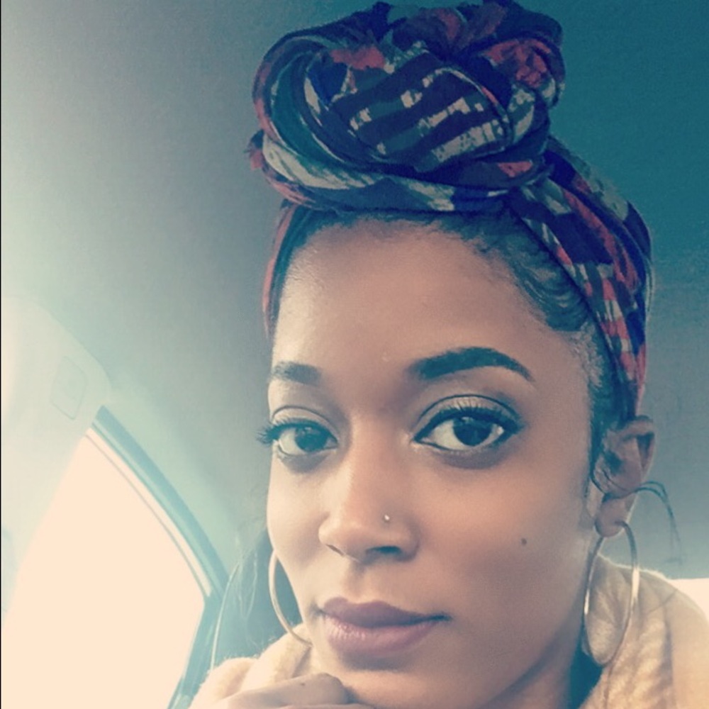 Meet your Posher, Renada