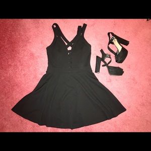 A'GACI A'GACI Black strappy mini dress