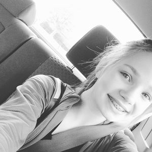 Meet your Posher, Lynsey