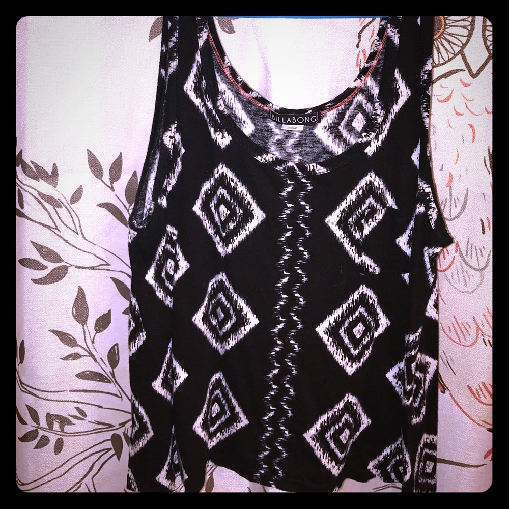 🌞Billabong tribal print top🌞
