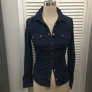 ***Mint Condition*** Long Sleeve Denim Button Down