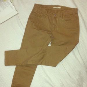 710 Super Skinny Levi khaki pants.