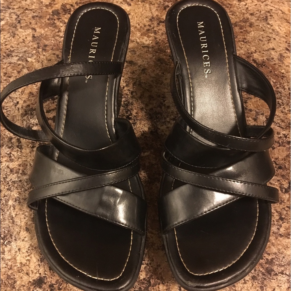 Maurices shoe been worn one time size 7.5