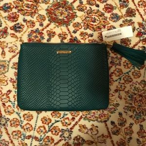 Gigi New York clutch
