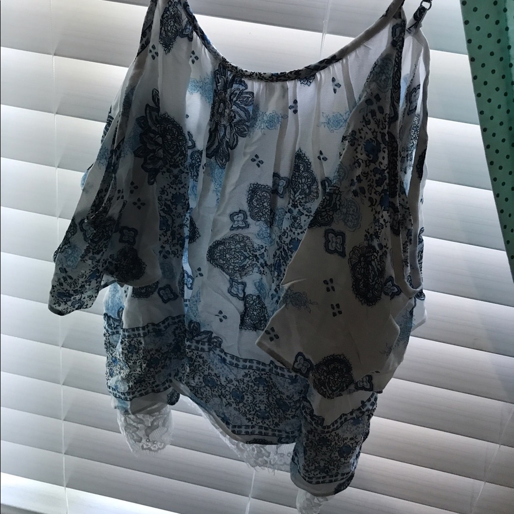 Ivory woven top/off shoulder