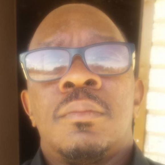 Meet your Posher, Jamil - Picture 1 of 1