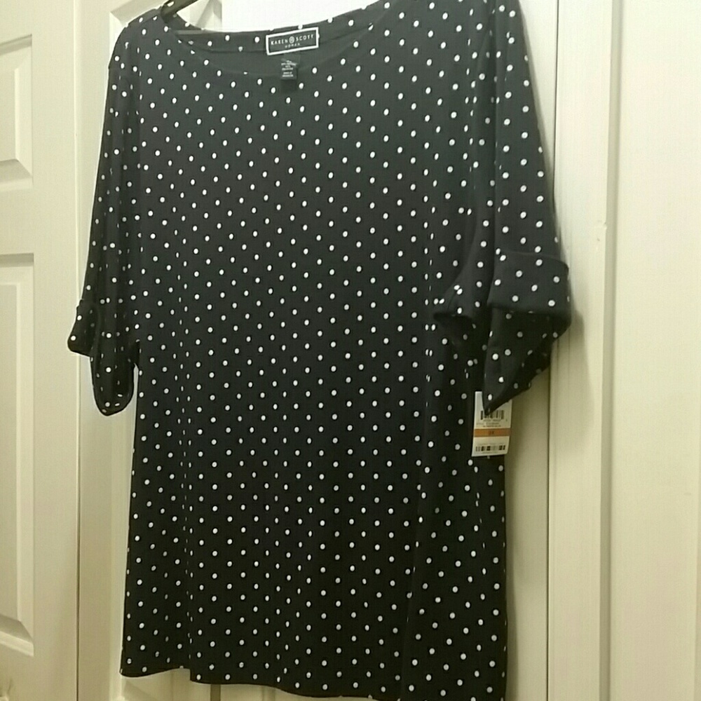 Sweet polka dot Blouse size 3X