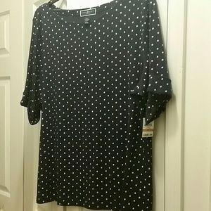 Sweet polka dot Blouse size 3X
