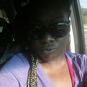 Meet your Posher, Veronica