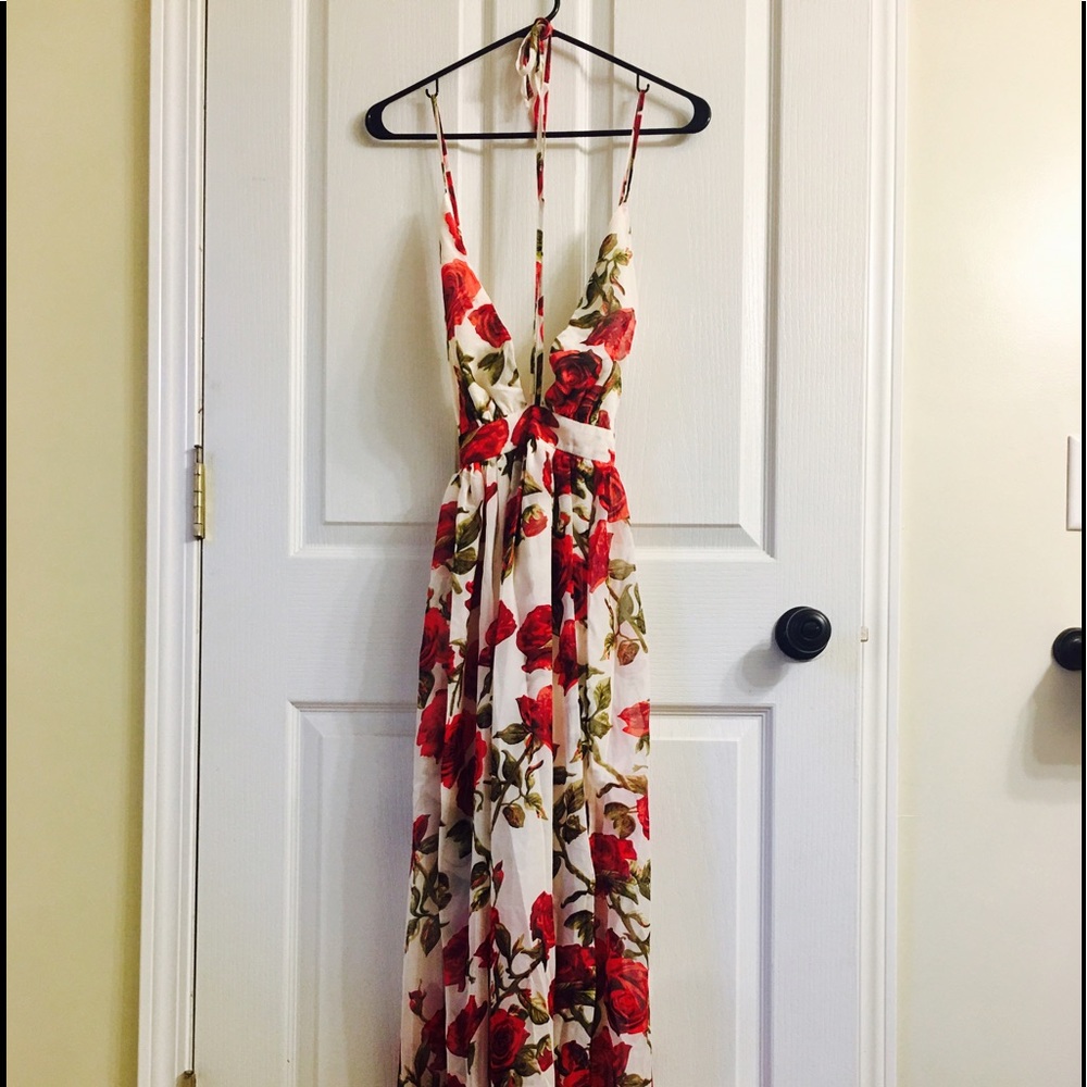 White and Red Floral Maxi Dress w/ Crosscross Back