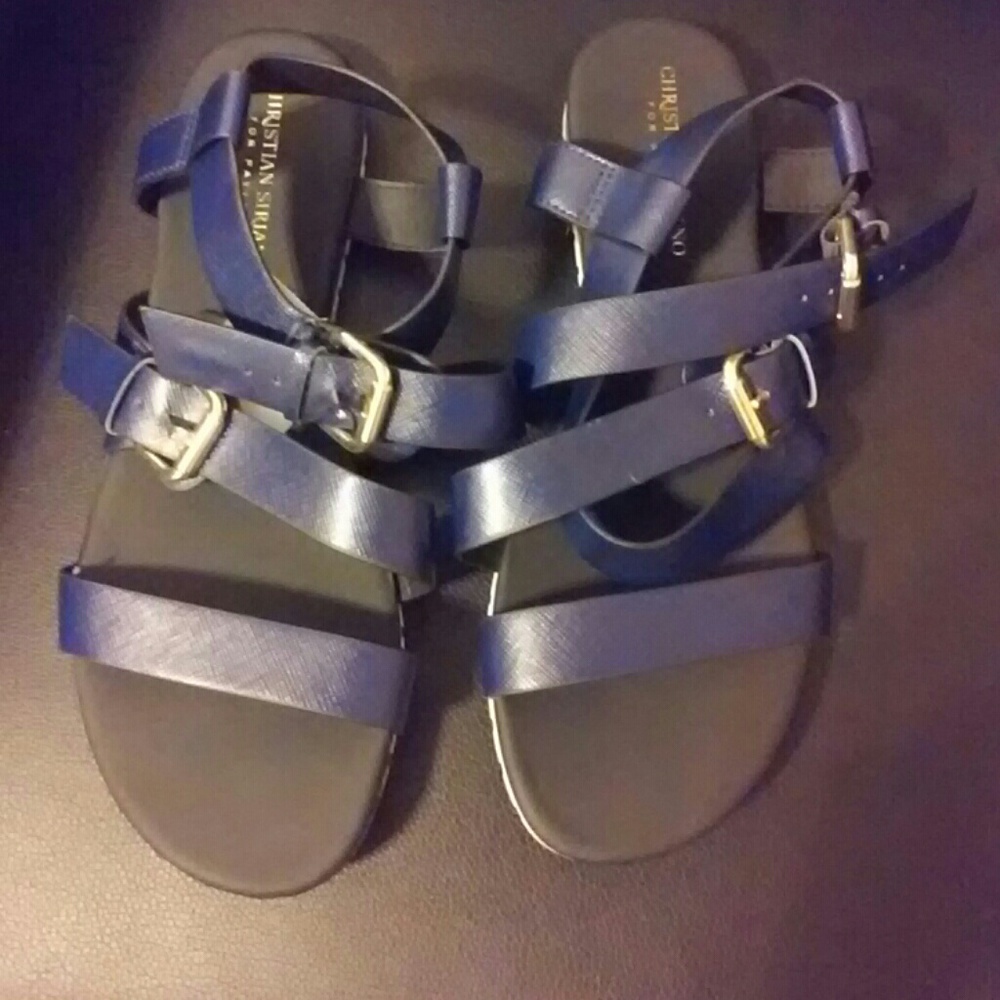 Women shoes very cute size 8 and half