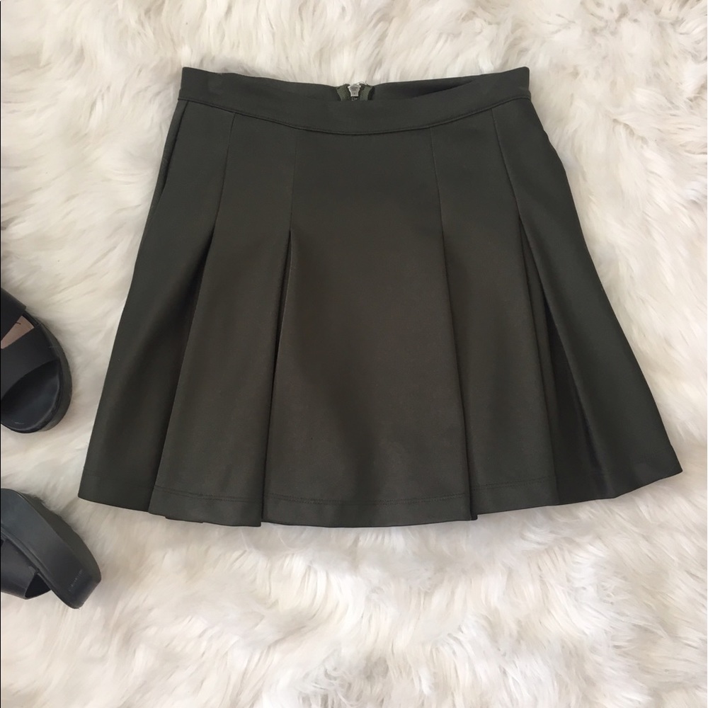 Green / Olive Nasty Gal Skater Skirt