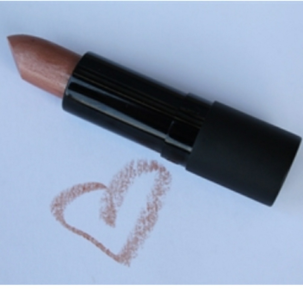 Lipstick- non topic & organic