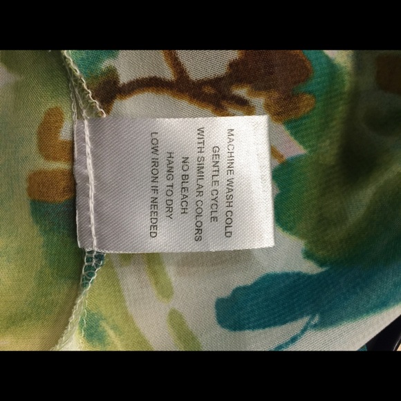 Look fantastic in this cool and breezy top. - Picture 6 of 6