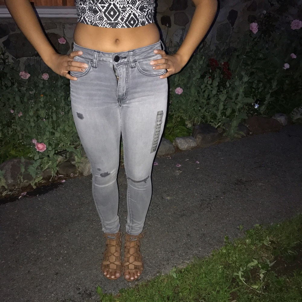 American Eagle Hole Jeans