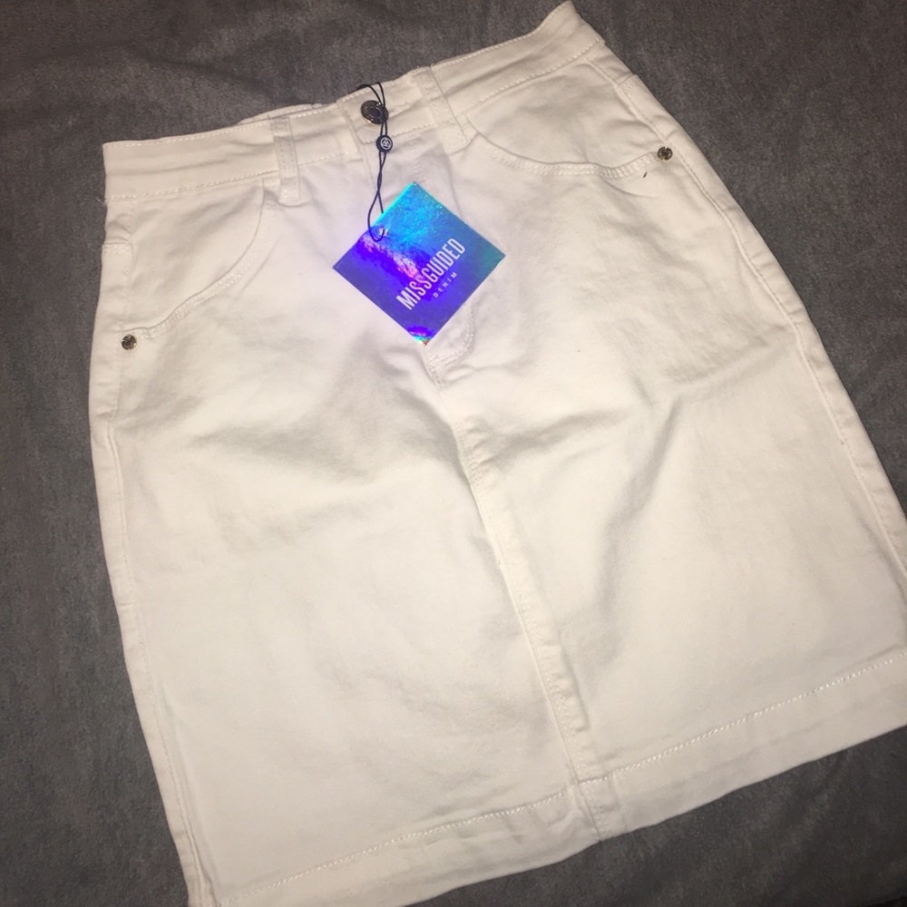 Misguided white denim skirt (brand new w tags)