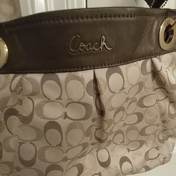 Coach logo purse - Picture 2 of 5
