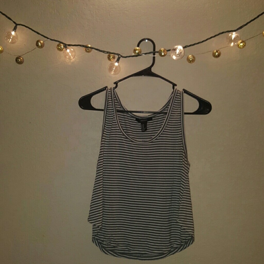 Forever 21: White and Army Green Cropped Tank