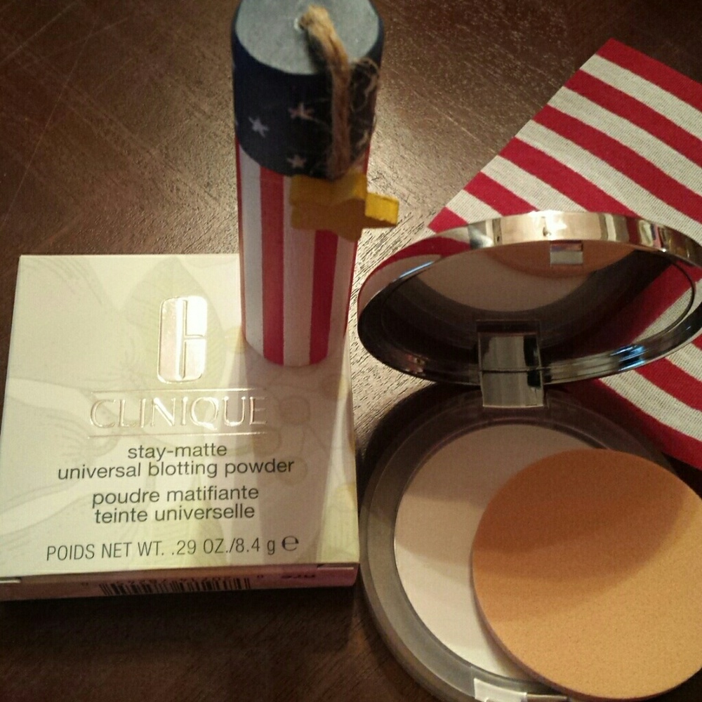 Clinique oil blotting powder