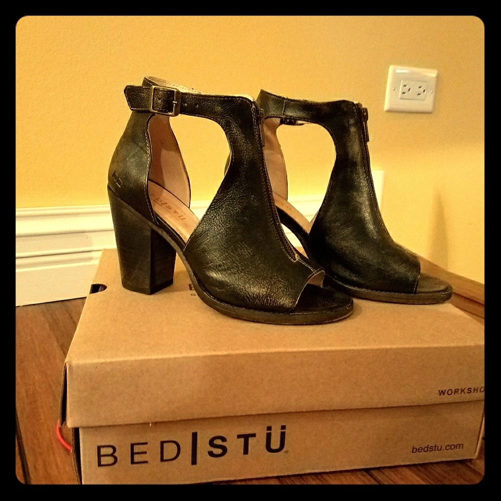 Bedistu black handwash Olena shoes