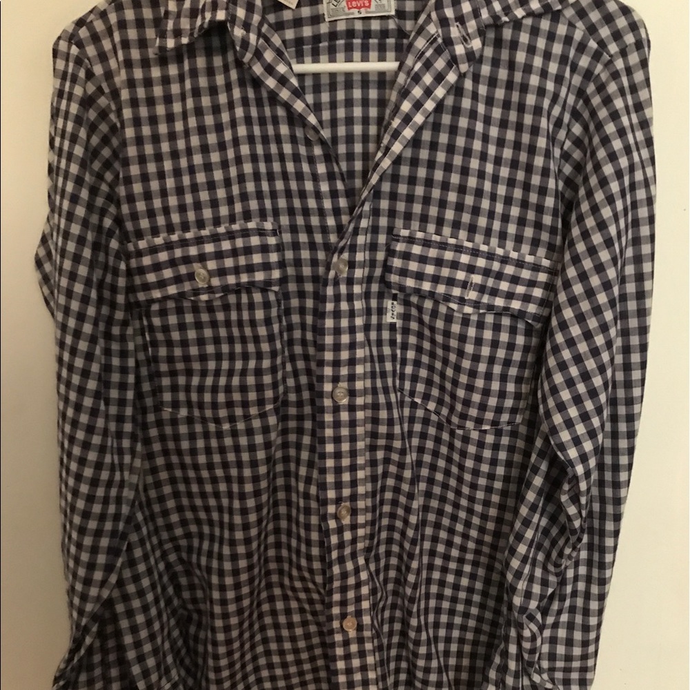 Levi's button up. Size SMALL