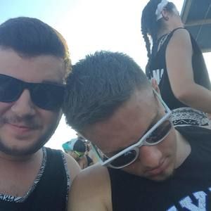 Meet your Posher, Connor