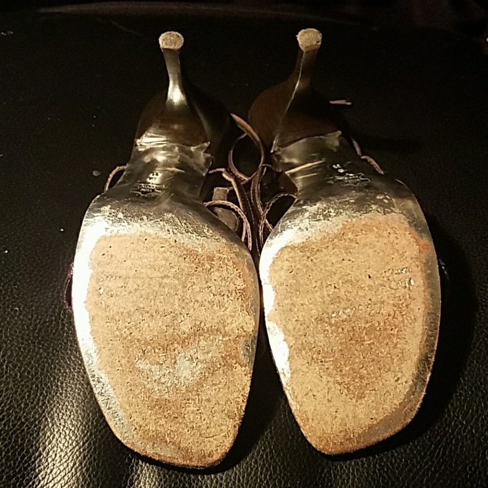 Shoes - Picture 3 of 4