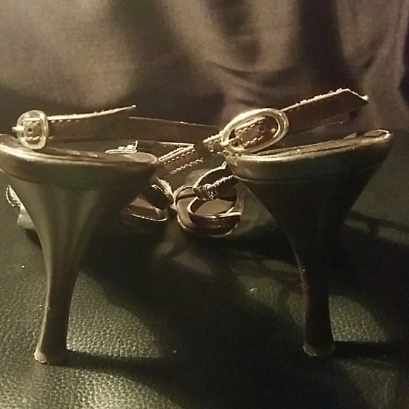 Shoes - Picture 4 of 4