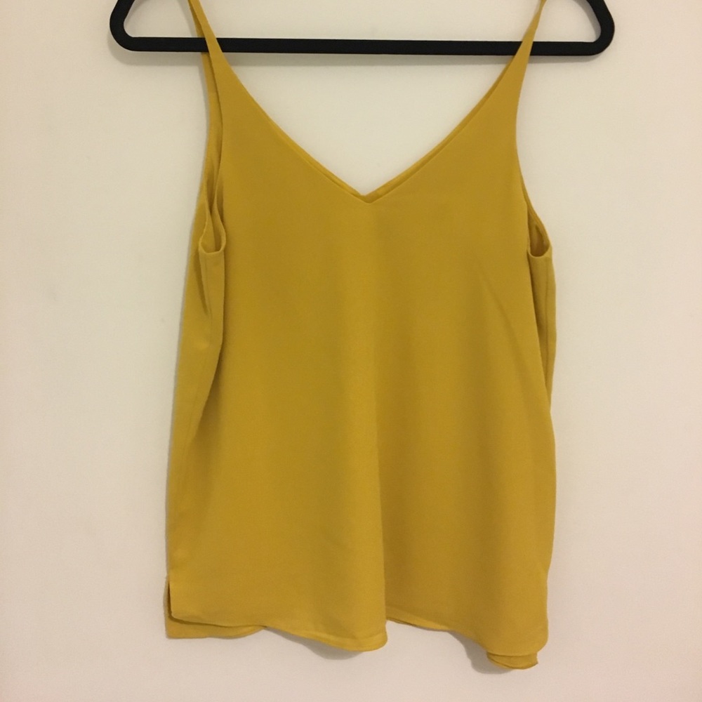 Mustard yellow top