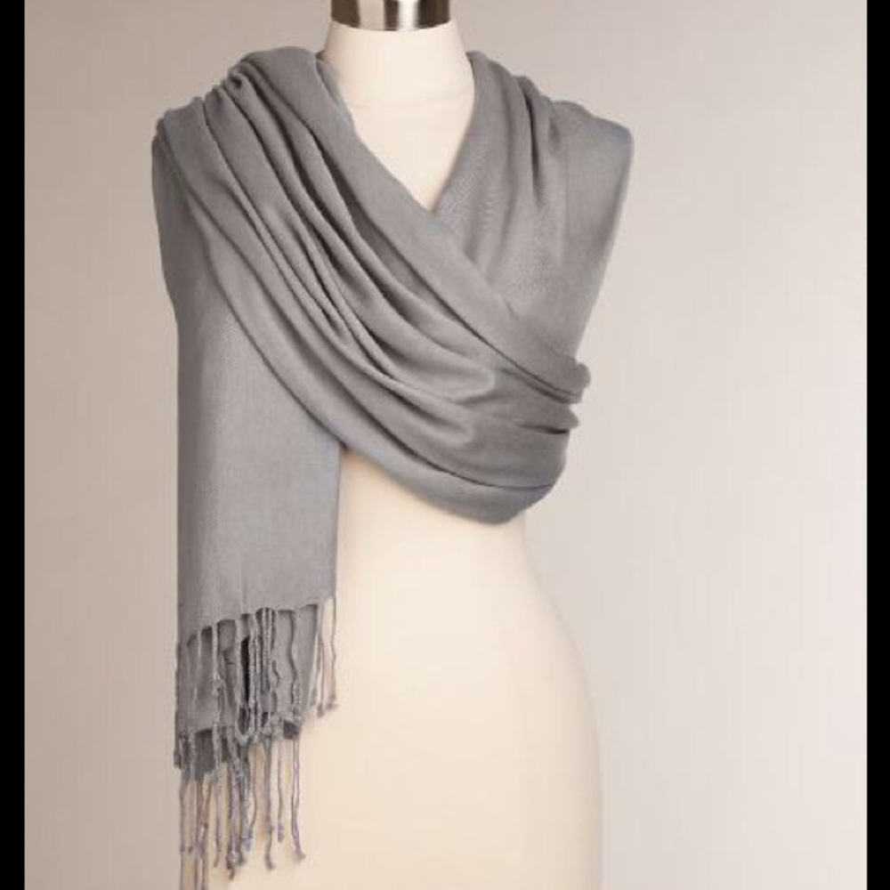 Charcoal gray pashmina