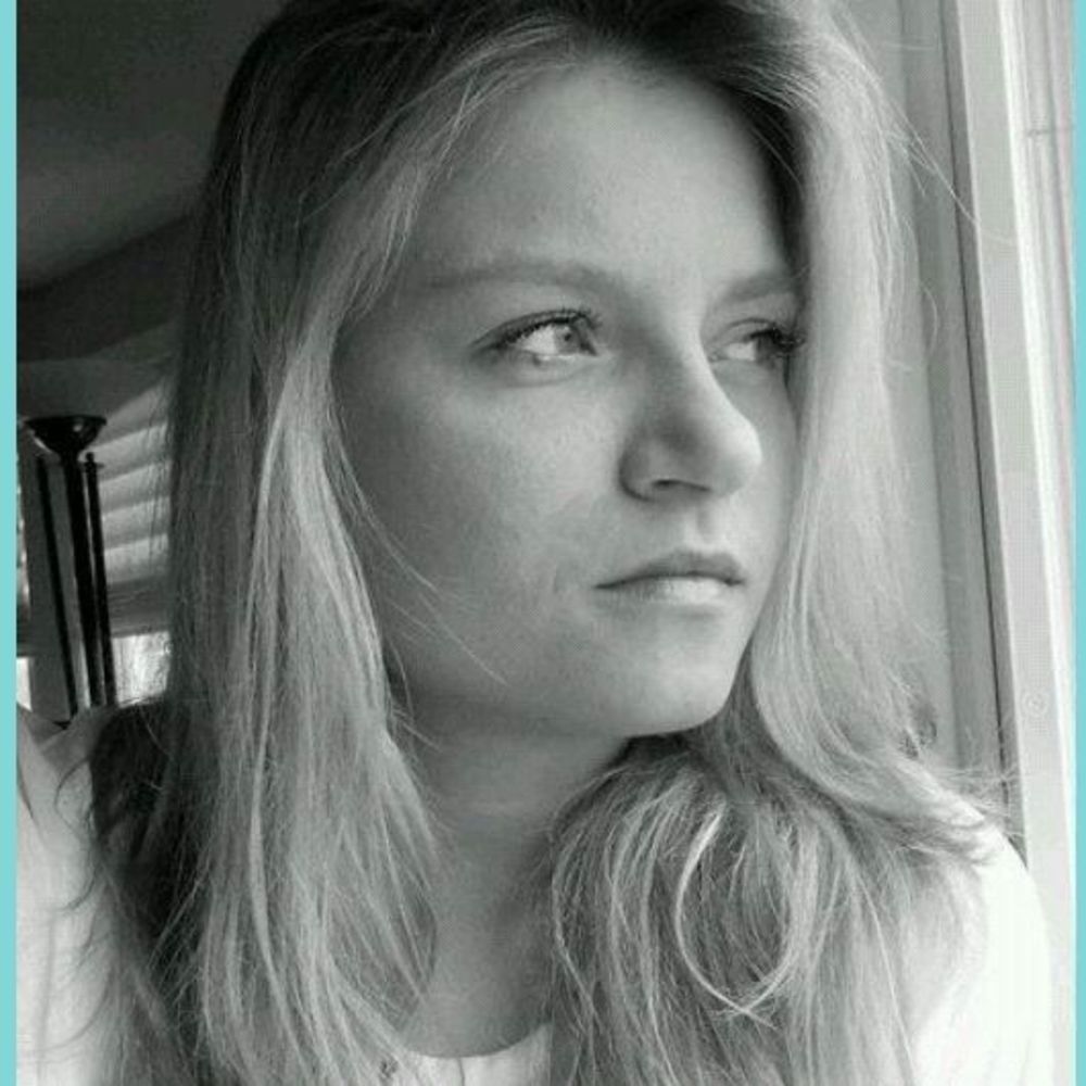 Meet your Posher, Isabella