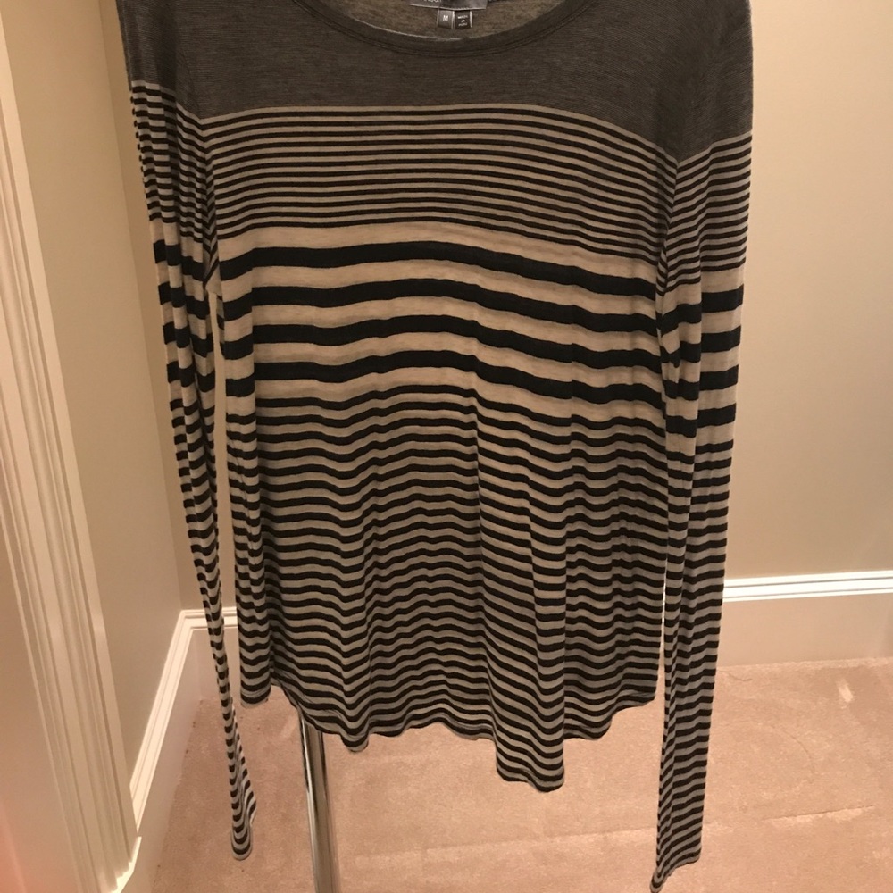 Vince long sleeve stripped top