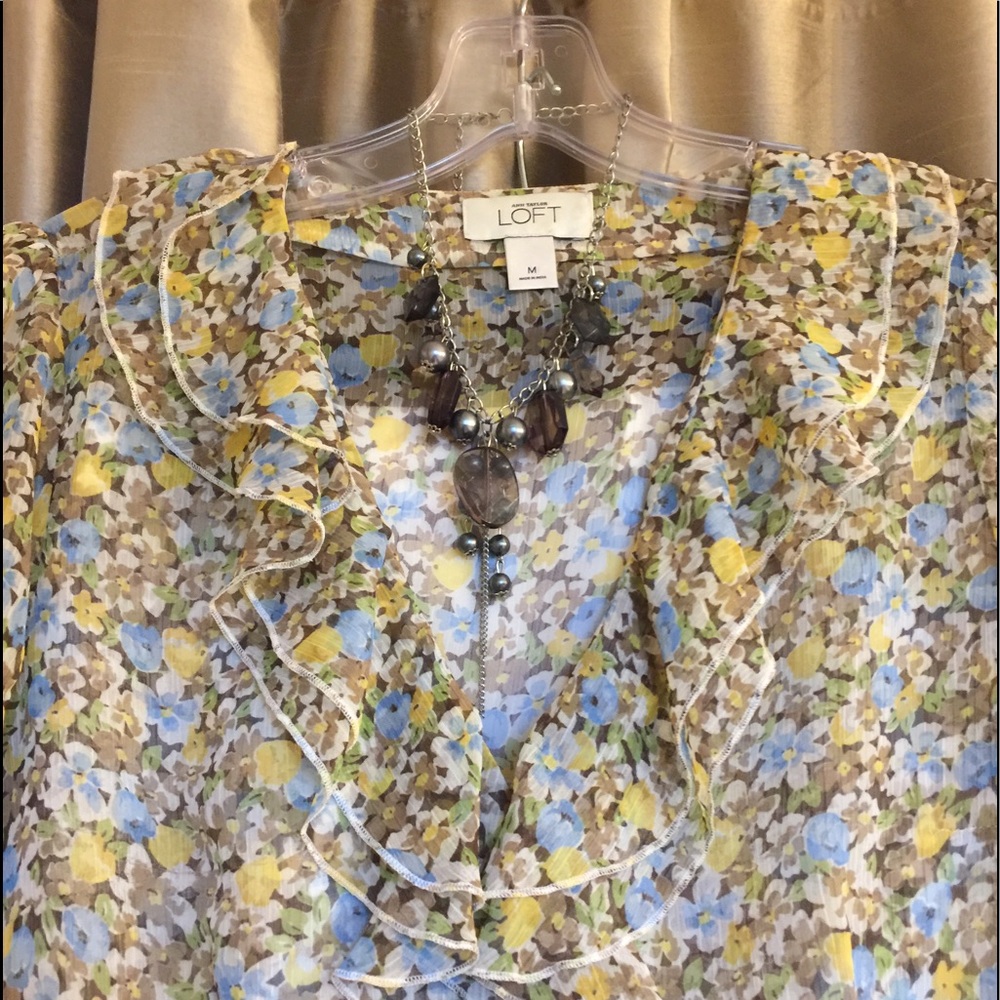 Ann Taylor LOFT sweet blouse