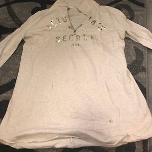VS Zip Up Long Sleeve