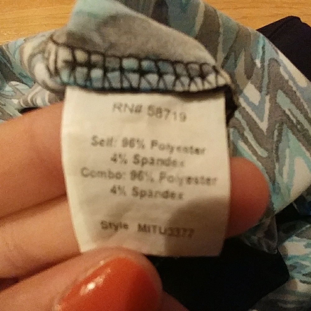 Beautiful Bundle Tops - Picture 6 of 6