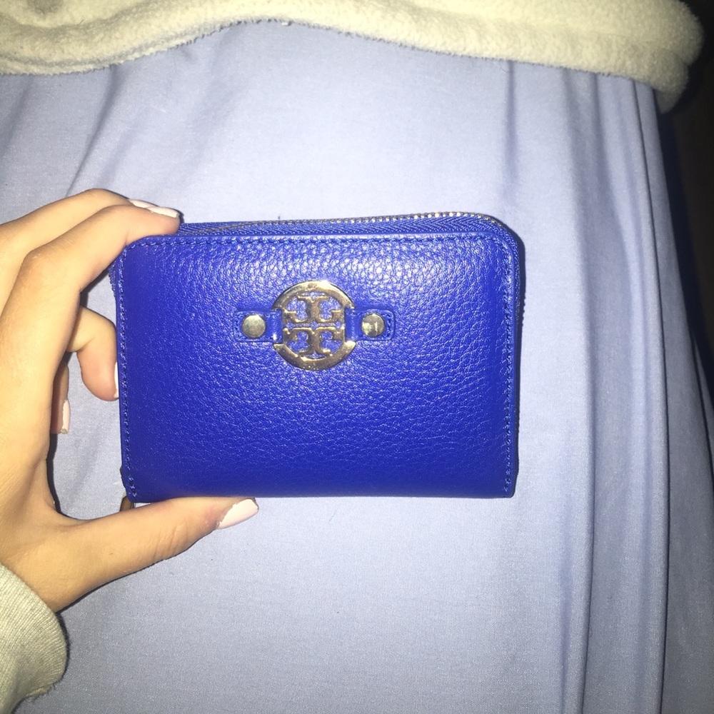 Tory Burch Zip Wallet