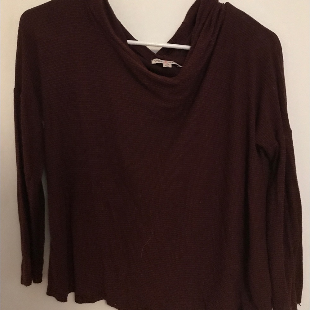 3/4 sleeve burgundy striped top w/ hood