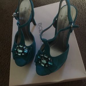 BCBG heels