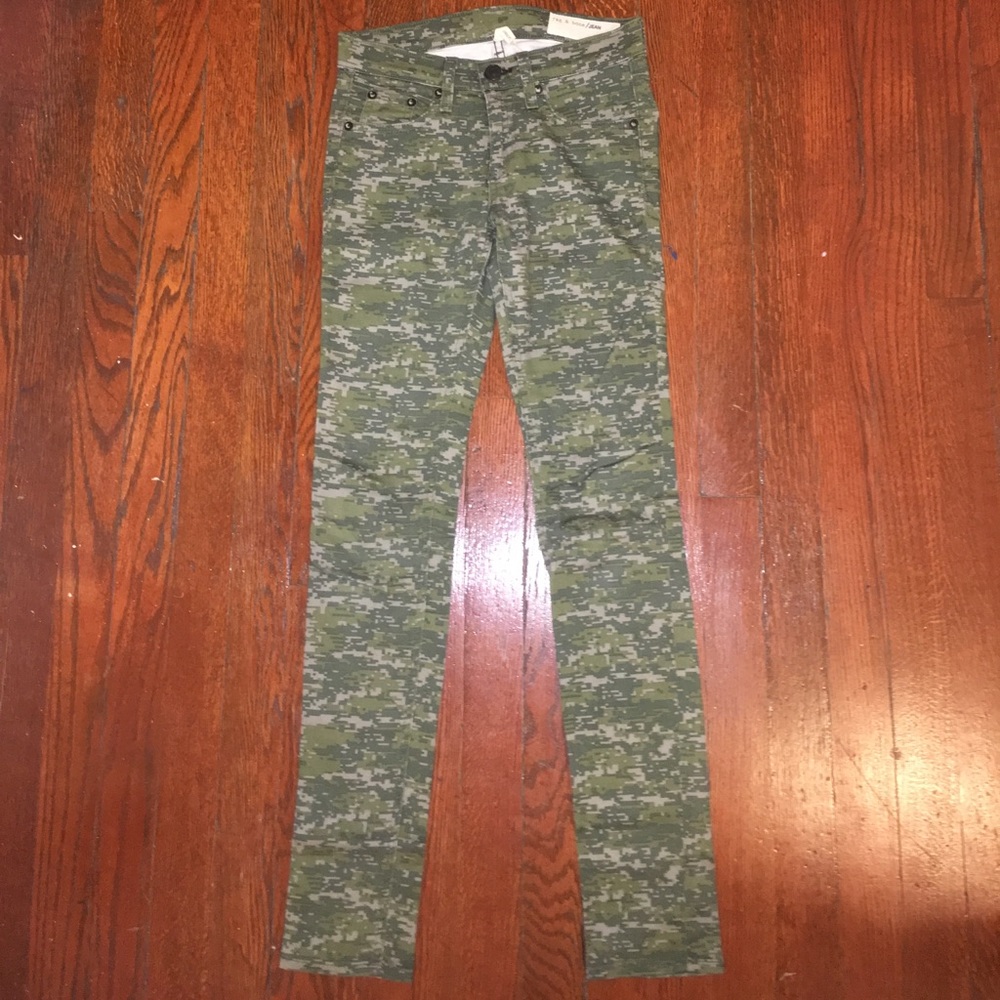 Rag & Bone size 24 camouflage jeans