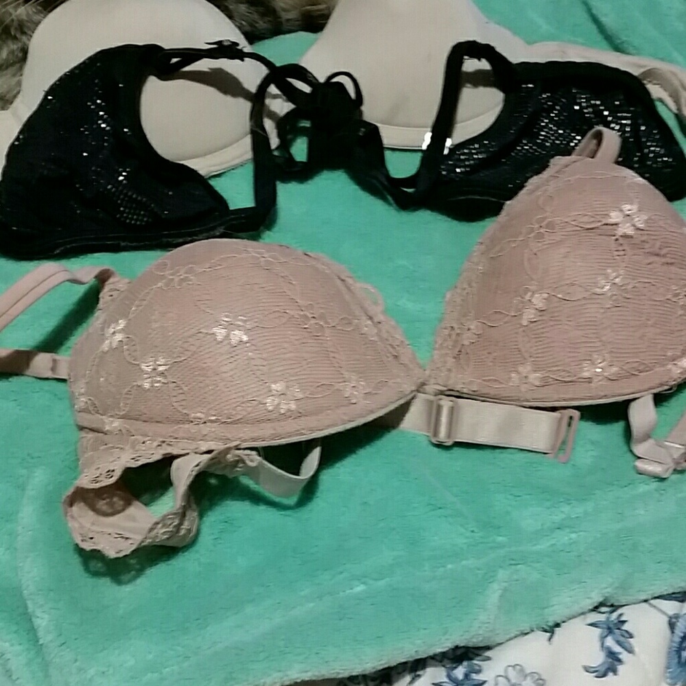 Lot of three 36 bras, one strapless & underwired: