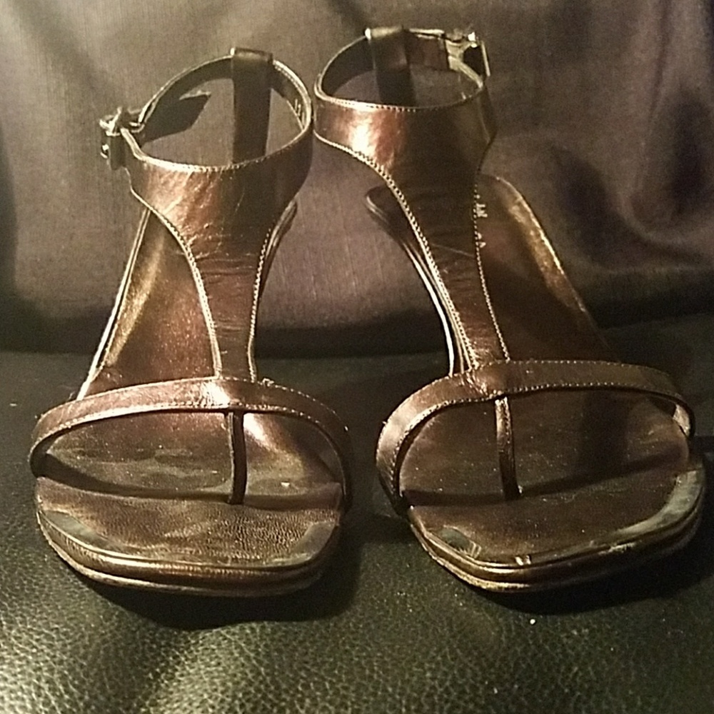Shoes - Picture 2 of 4