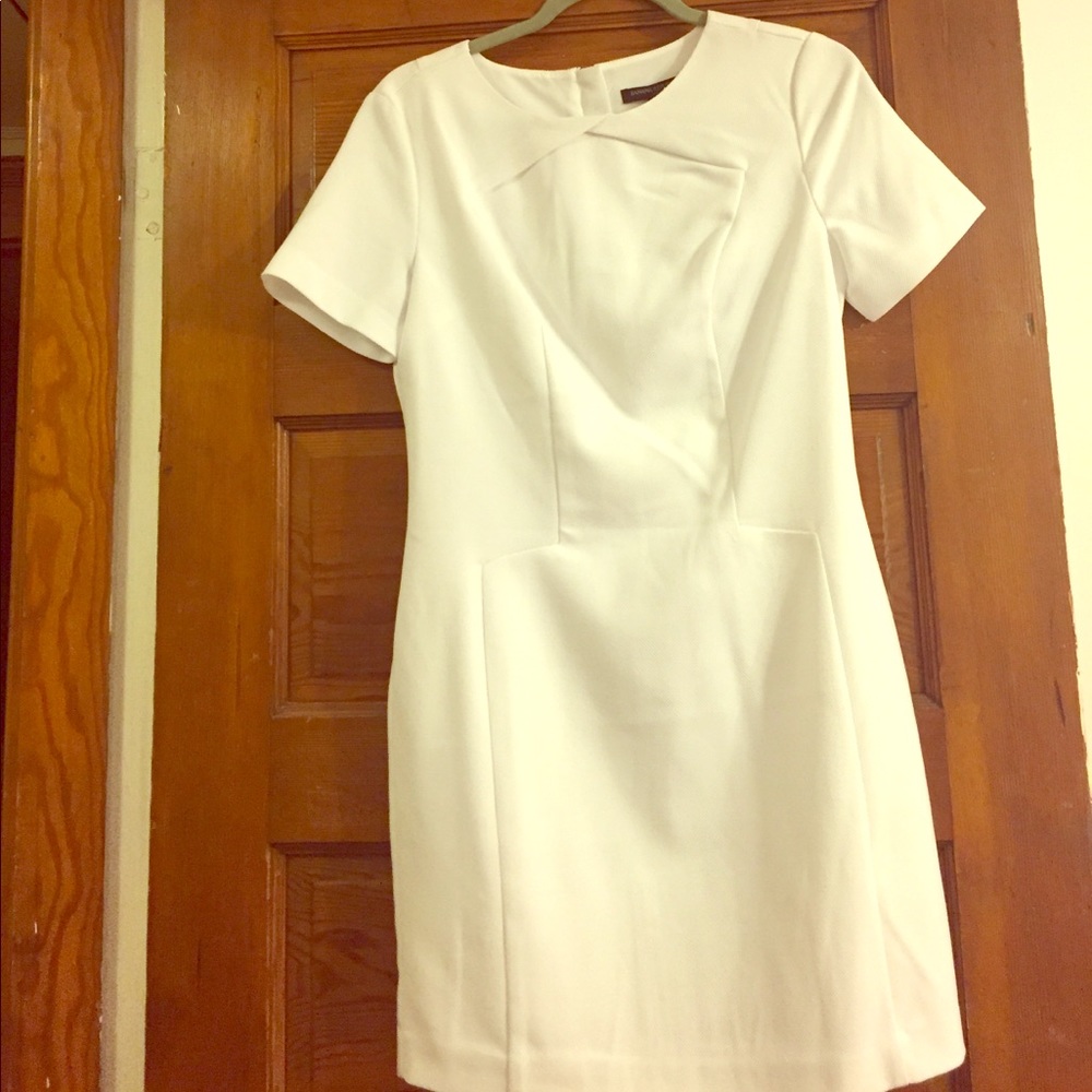 NWT Sleek &sexy Banana Republic white dress sz 4!